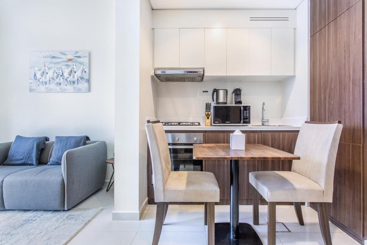 Reva Residences - One Bedroom Apartment By The S Holiday Homes Dubai Esterno foto